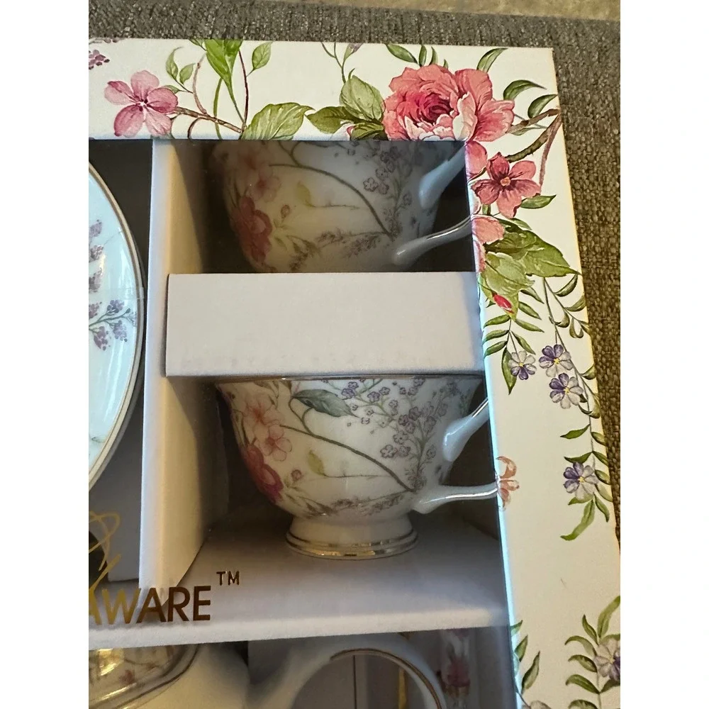 Grace Teaware Fine Porcelain 7 Piece Tea Set‎ Floral Design NIP